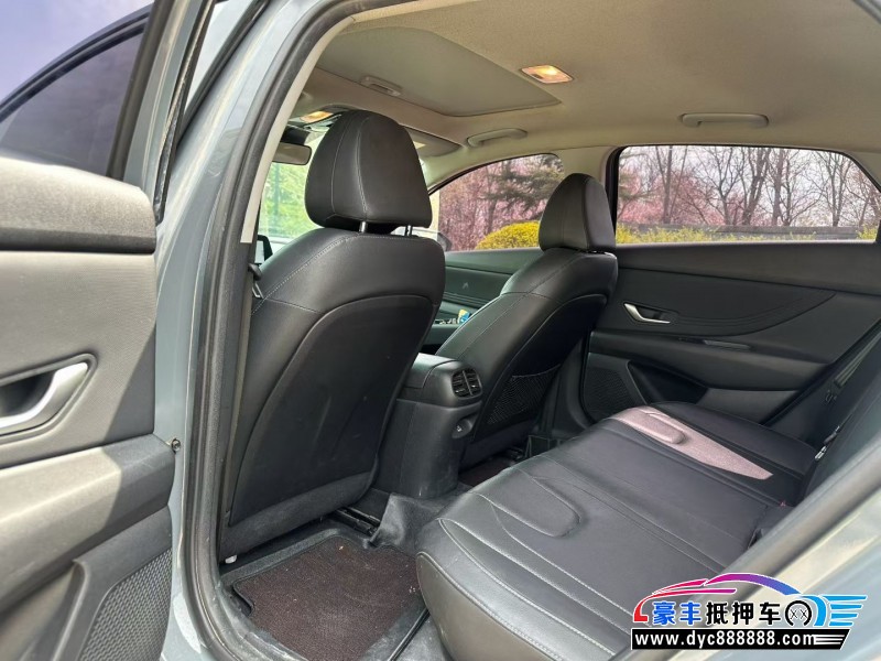 23年现代伊兰特轿车抵押车出售