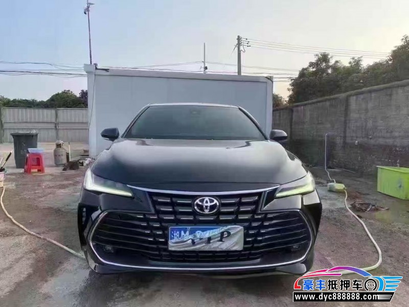 抵押车出售25年丰田亚洲龙轿车