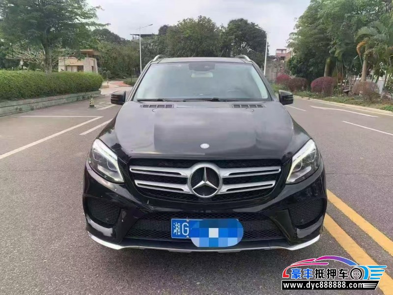 16年奔驰GLE轿车抵押车出售