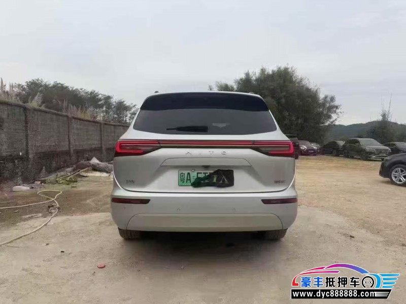 24年华为问界轿车抵押车出售