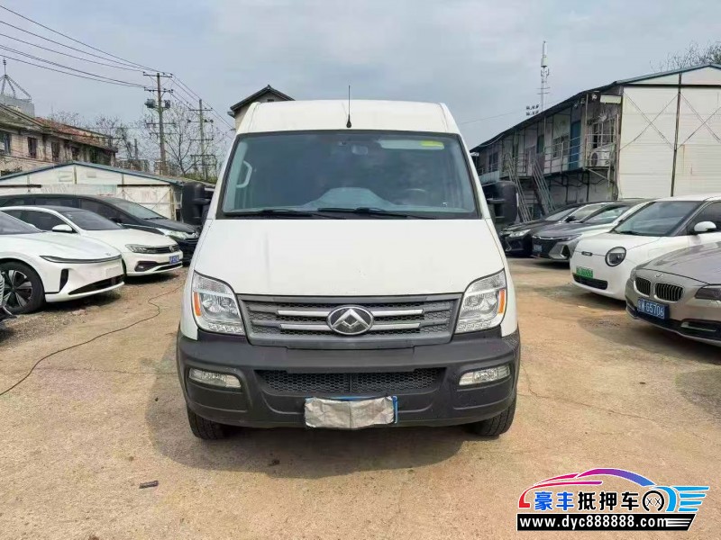 抵押车出售21年上汽大通V80轿车