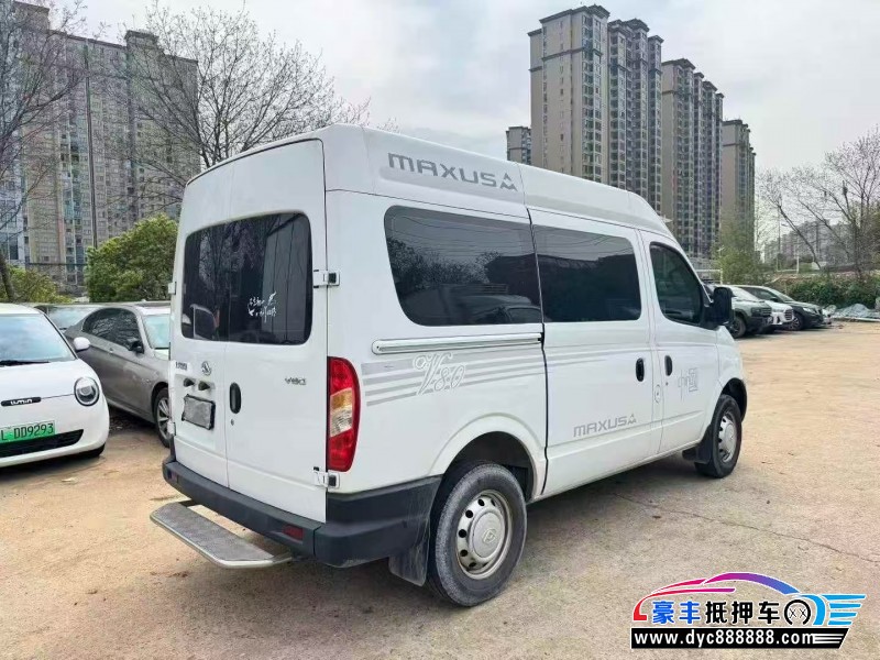 21年上汽大通V80轿车抵押车出售