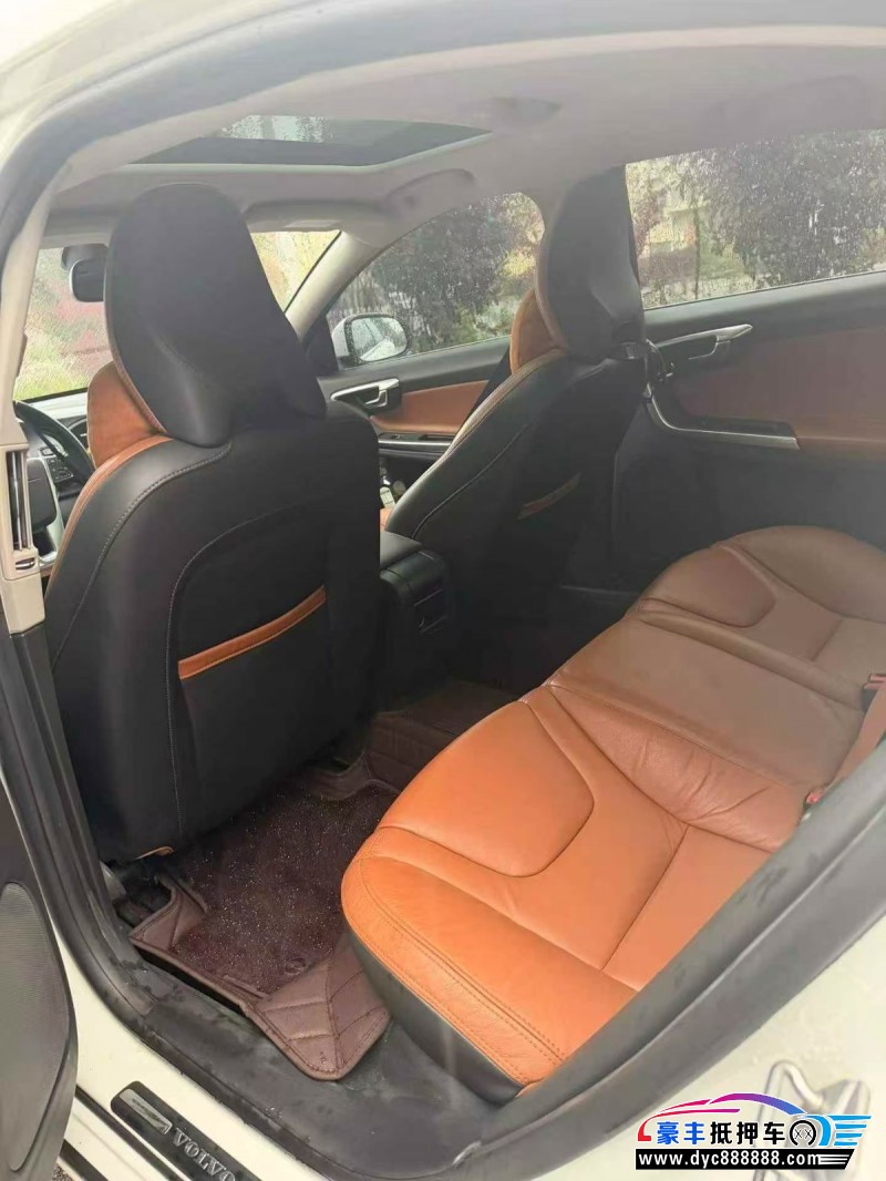 15年沃尔沃S60轿车抵押车出售