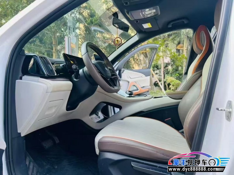 22年比亚迪宋轿车抵押车出售