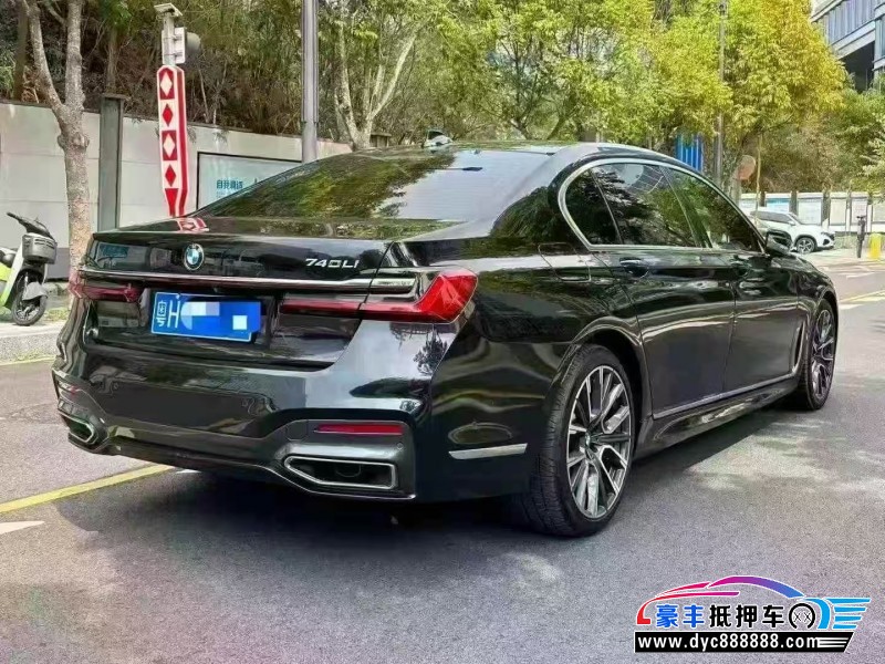 20年宝马7系轿车抵押车出售