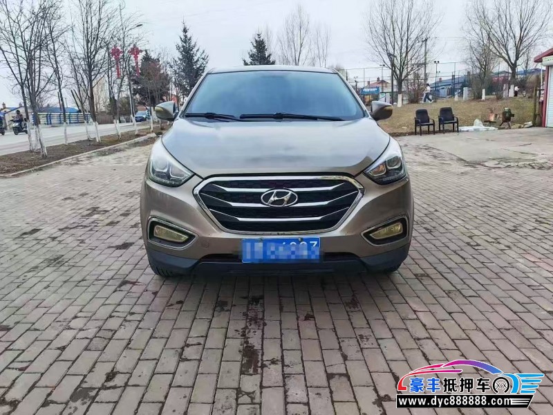 抵押车出售14年现代ix35轿车