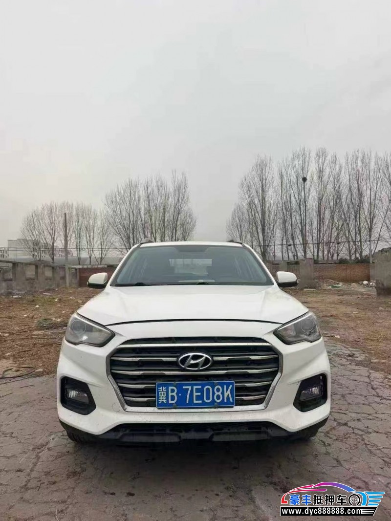 抵押车出售19年现代ix35轿车