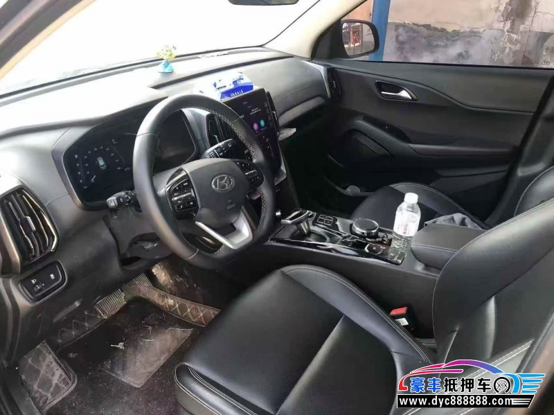 22年现代ix35轿车抵押车出售