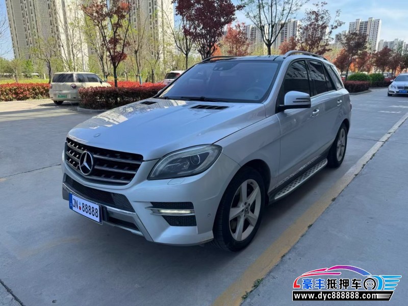 13年奔驰ML轿车抵押车出售