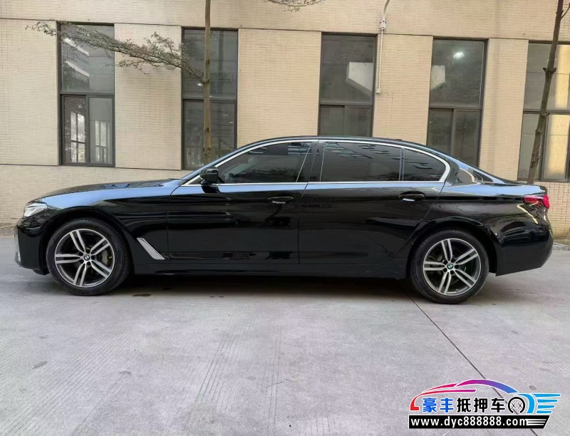 23年宝马5系轿车抵押车出售