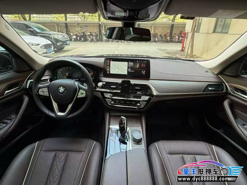 23年宝马5系轿车抵押车出售