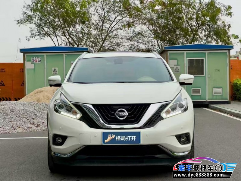 抵押车出售20年日产楼兰轿车