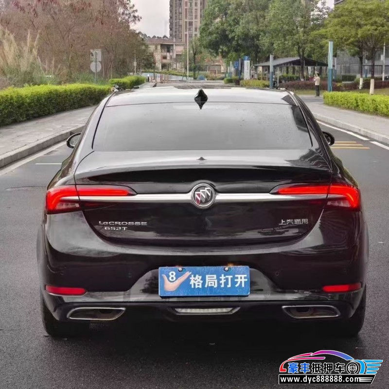 20年别克君越轿车抵押车出售