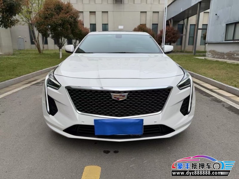 抵押车出售21年凯迪拉克CT6轿车
