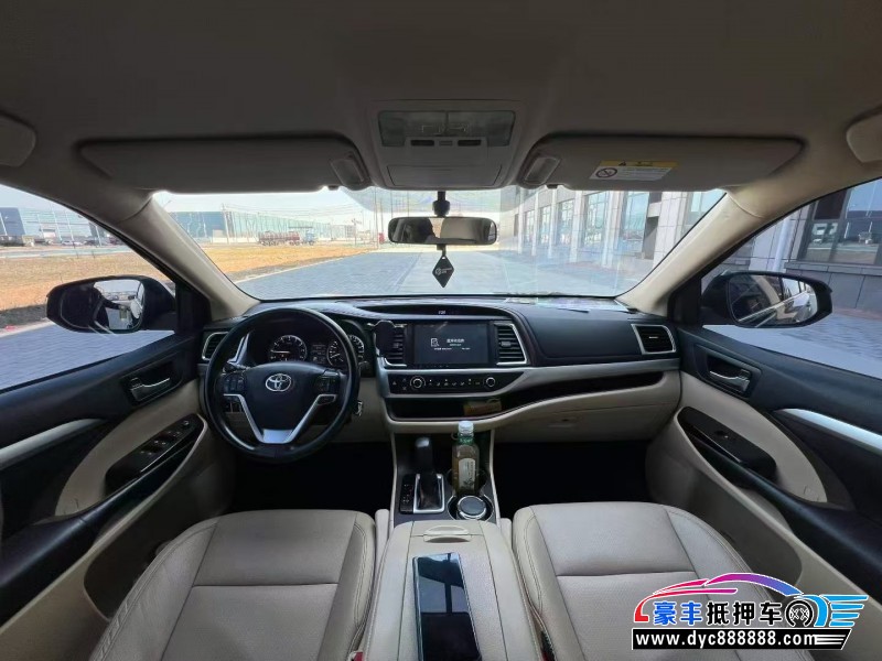 17年丰田汉兰达轿车抵押车出售