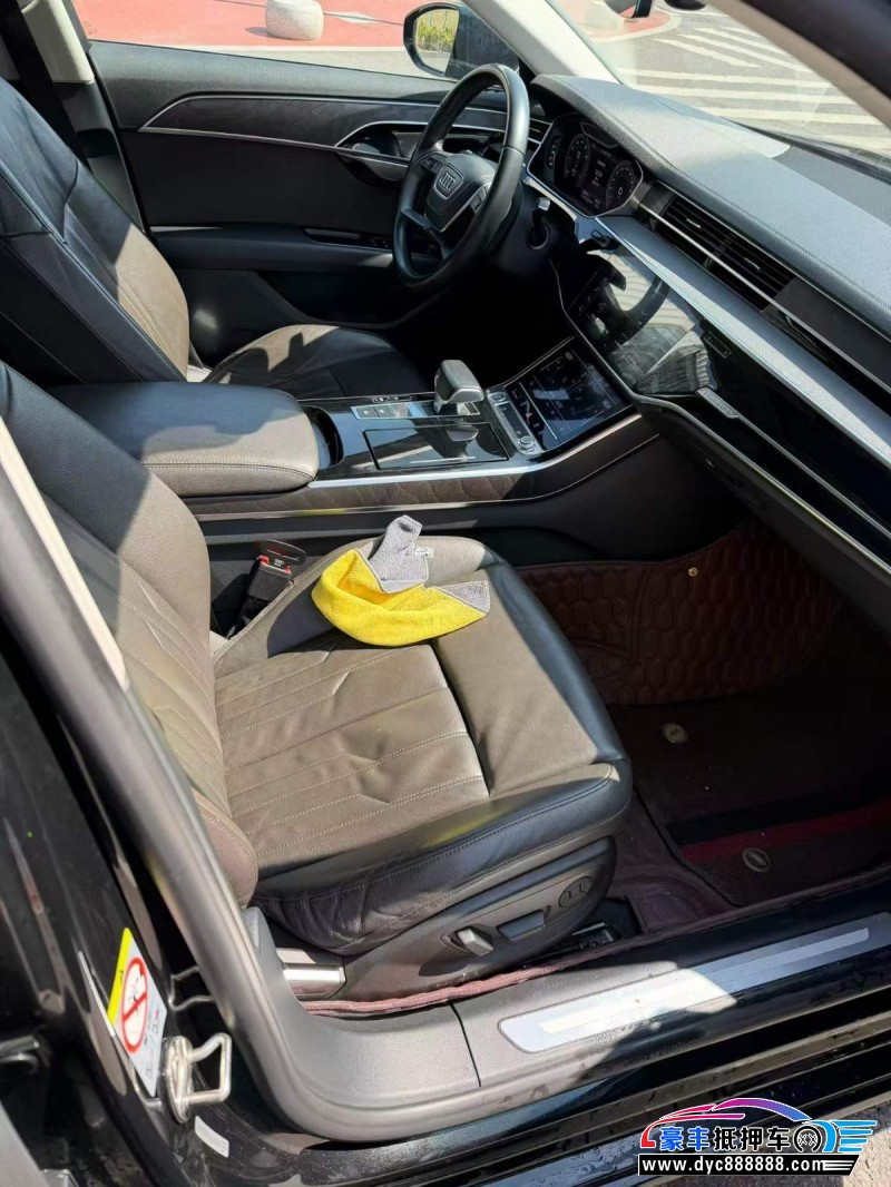 18年奥迪A8L轿车抵押车出售