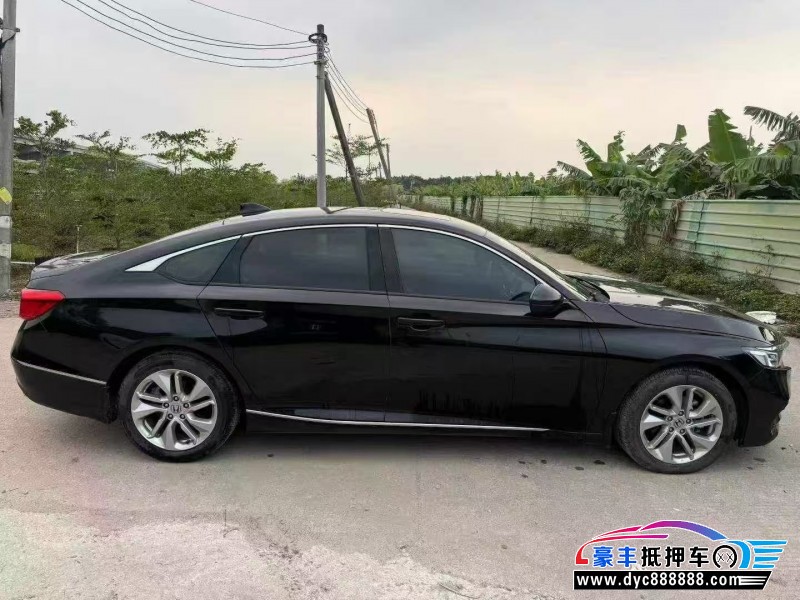 21年本田雅阁轿车抵押车出售