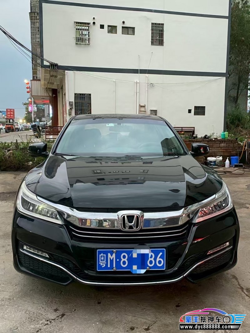 17年本田雅阁轿车抵押车出售