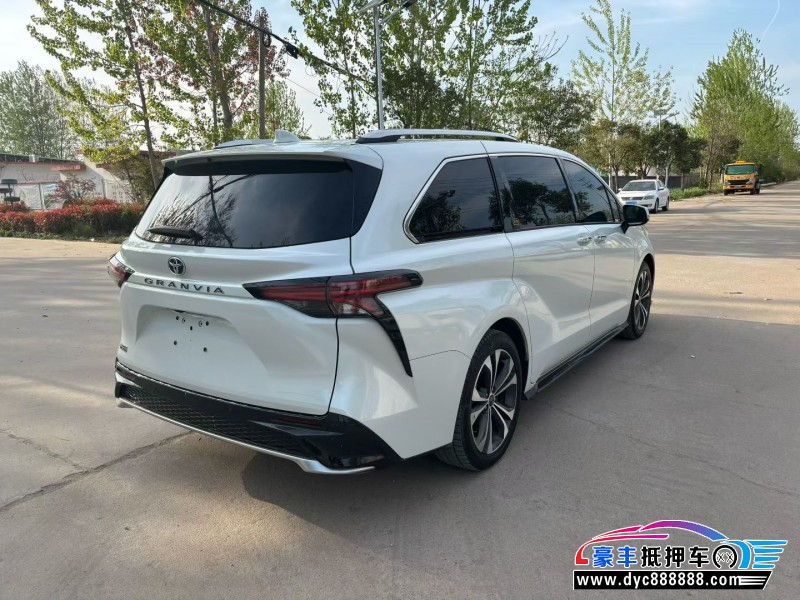 23年丰田格瑞维亚轿车抵押车出售