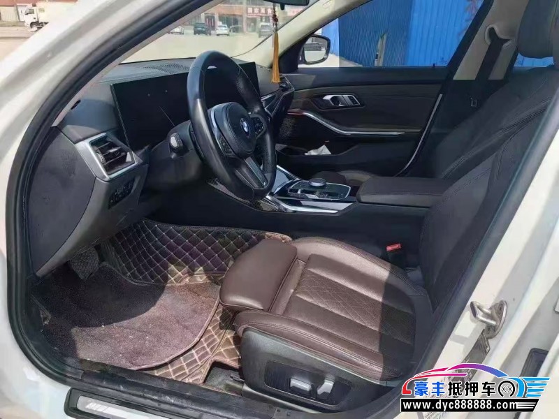 23年宝马3系轿车抵押车出售