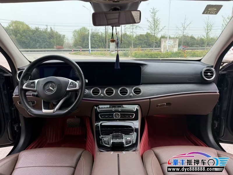 17年奔驰E轿车抵押车出售