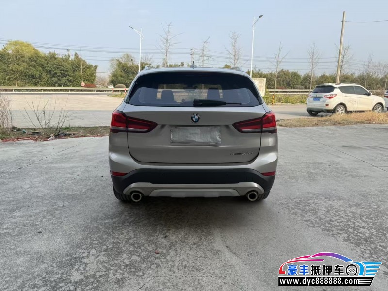 21年宝马X1轿车抵押车出售