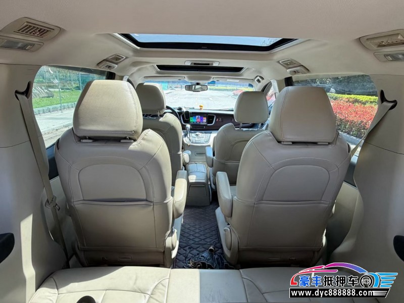 15年别克GL8轿车抵押车出售