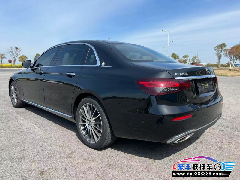 22年奔驰E轿车抵押车出售