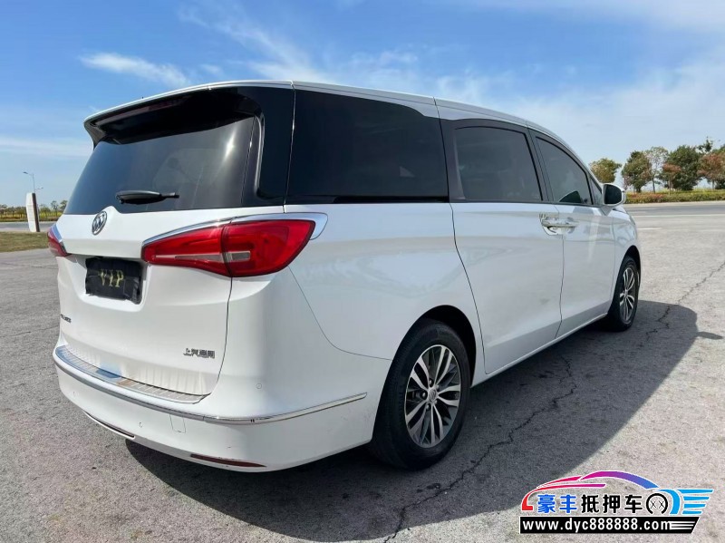 20年别克GL8轿车抵押车出售