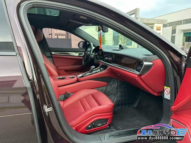 23年保时捷帕纳梅拉轿车抵押车出售