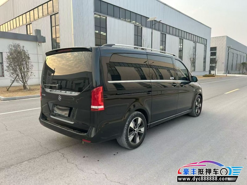 22年奔驰V轿车抵押车出售