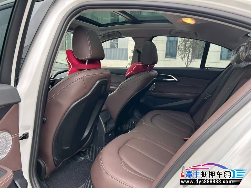 23年宝马1系轿车抵押车出售