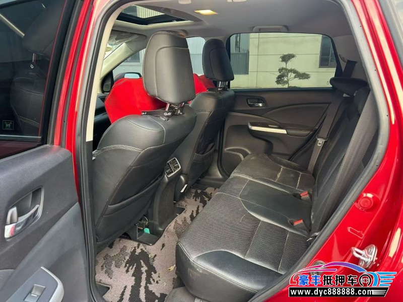 17年本田CR-V轿车抵押车出售