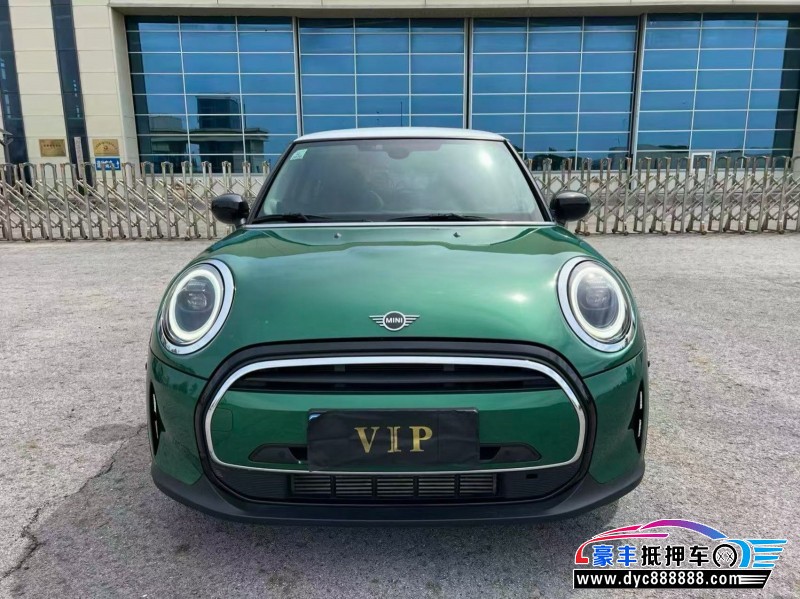 抵押车出售24年宝马MINI轿车