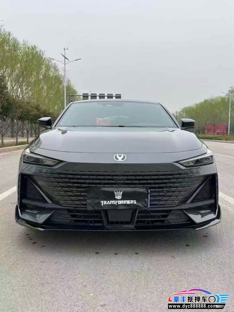 24年长安长安UNI轿车抵押车出售