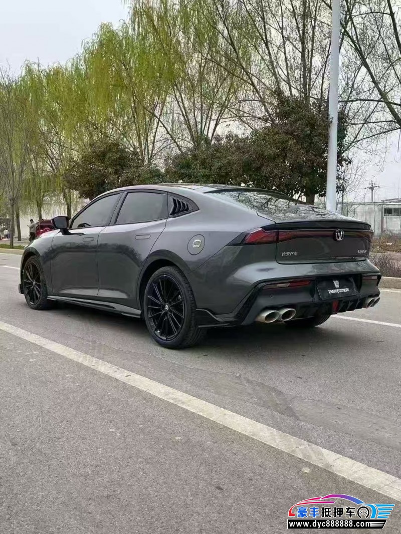 24年长安长安UNI轿车抵押车出售