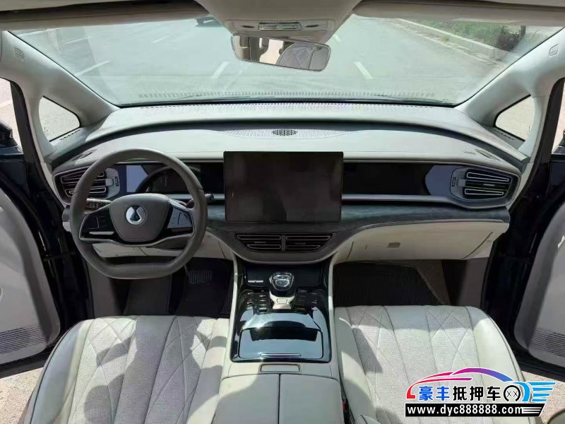 23年腾势D9轿车抵押车出售