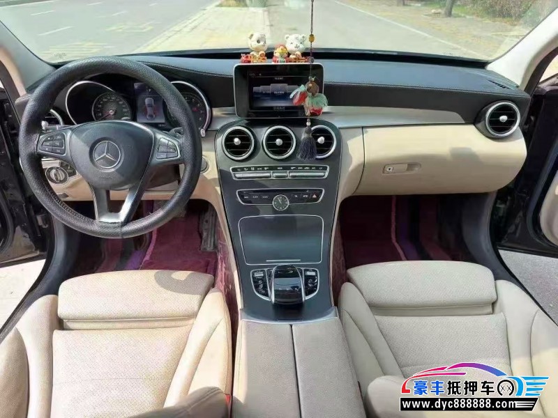 18年奔驰C轿车抵押车出售