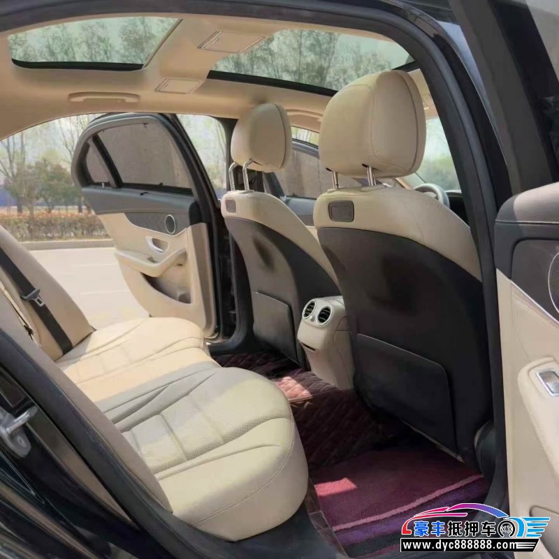 18年奔驰C轿车抵押车出售