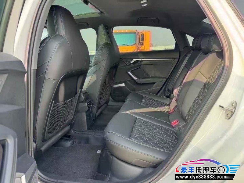 25年奥迪A3轿车抵押车出售