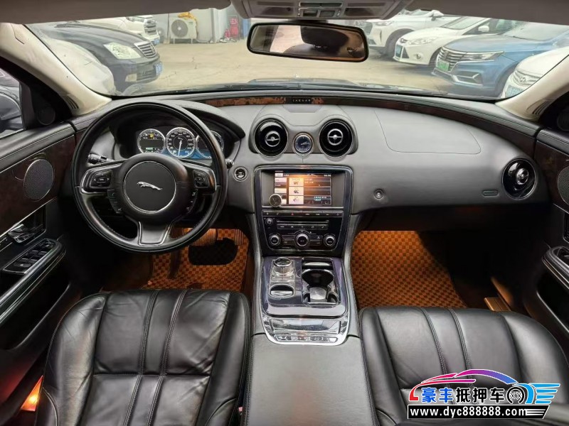 12年捷豹XJL轿车抵押车出售