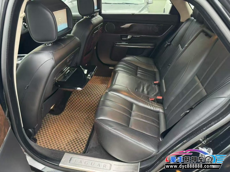 12年捷豹XJL轿车抵押车出售