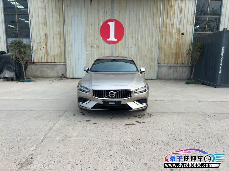 23年沃尔沃S60轿车抵押车出售