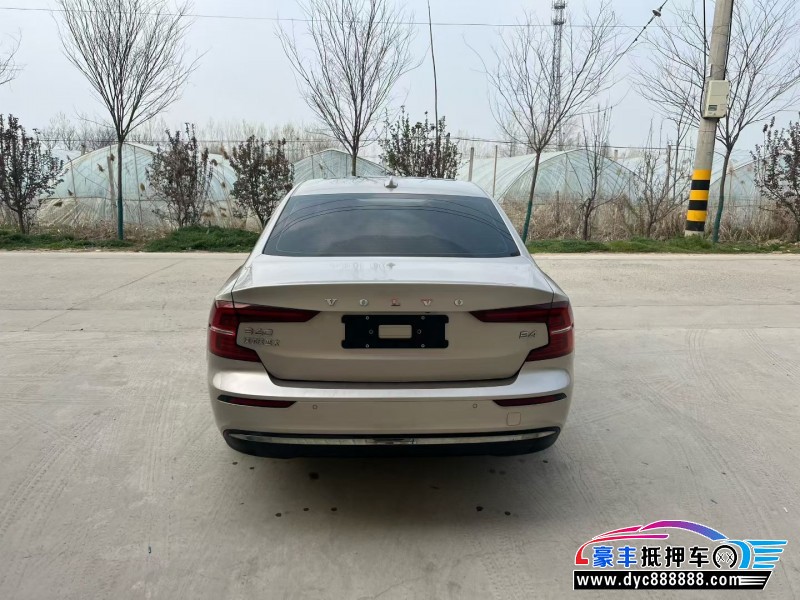 23年沃尔沃S60轿车抵押车出售