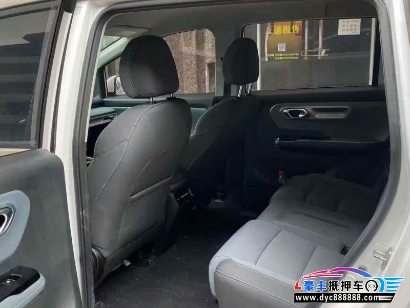 24年埃安Y70轿车抵押车出售