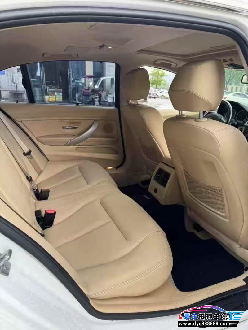 13年宝马3系轿车抵押车出售