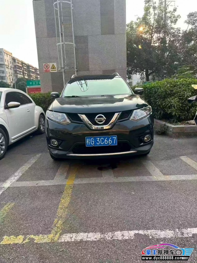 16年日产奇骏轿车抵押车出售