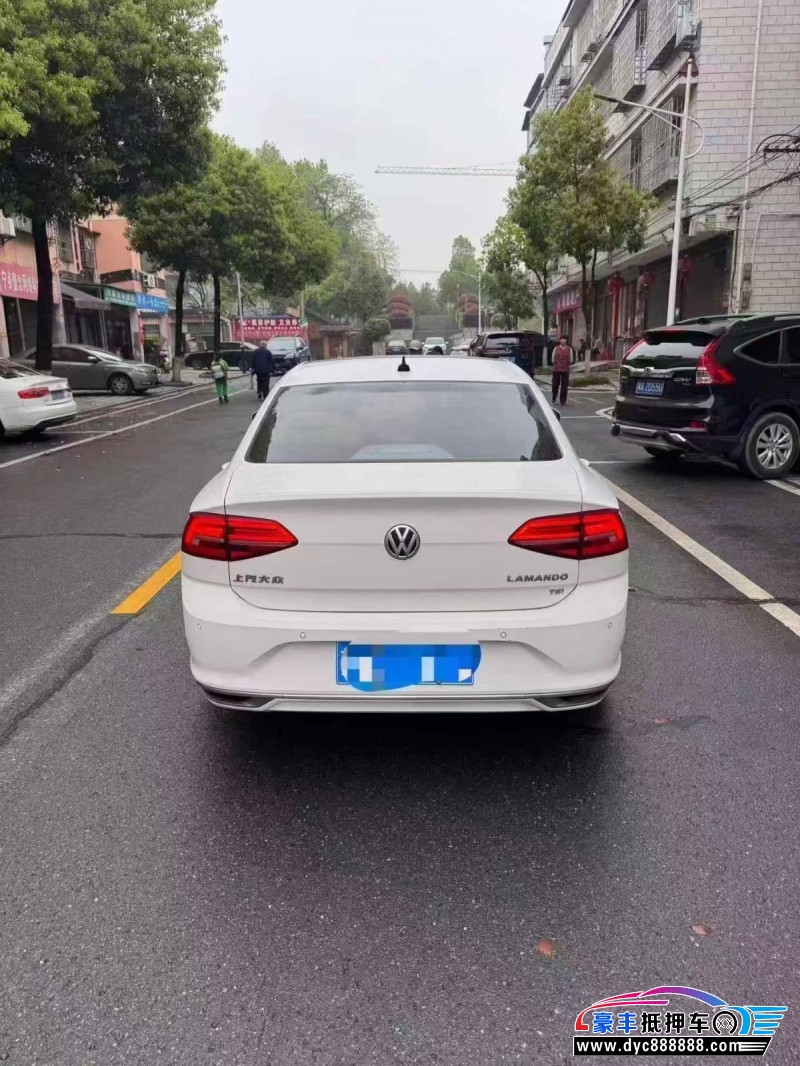 21年大众凌渡轿车抵押车出售