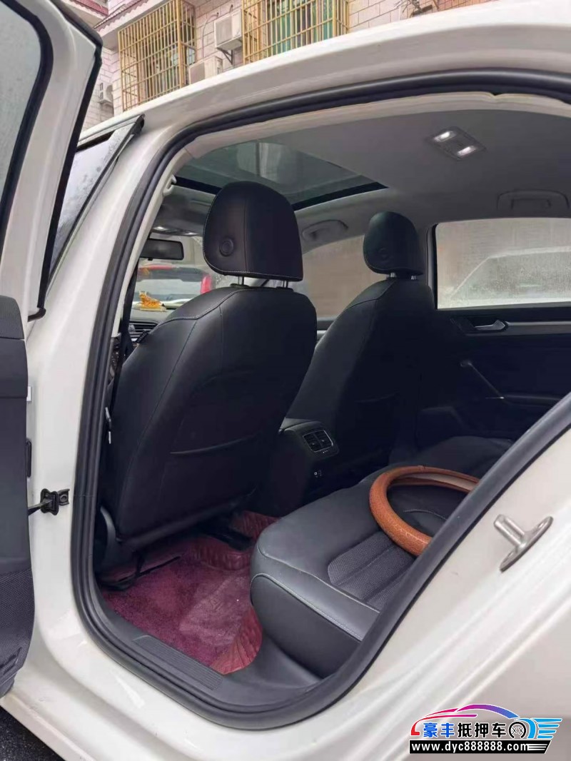 21年大众凌渡轿车抵押车出售