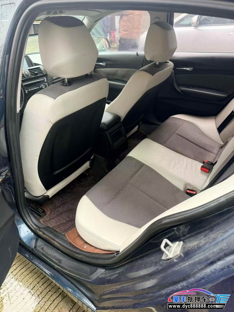 13年宝马1系轿车抵押车出售